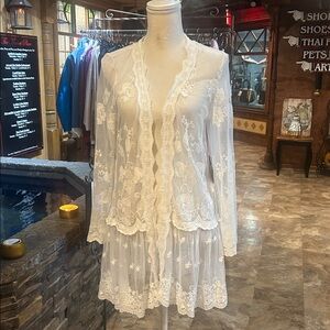 NWT Fantazia Elegant White Lace Open Drape Cardigan L